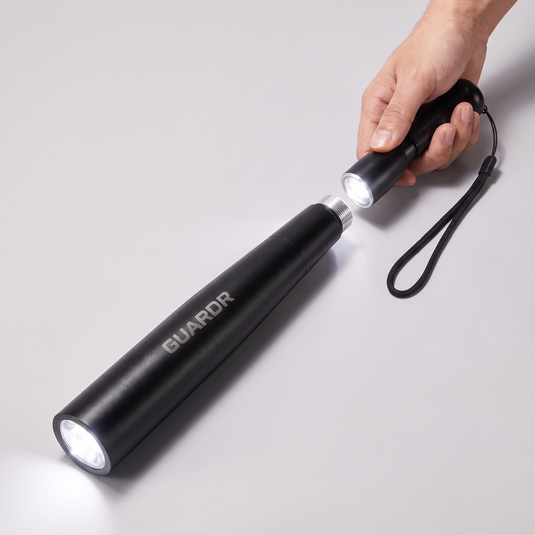 Guardr 2-in-1 detachable pocket flashlight black